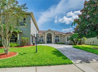 1109 Carriage Park Dr, Valrico, FL 33594