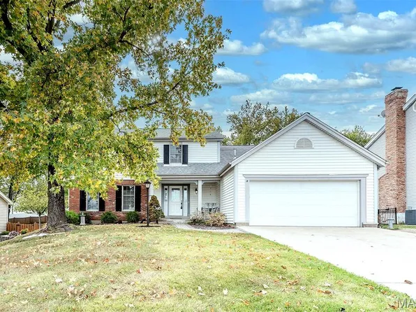 312 Laramie Dr, Saint Charles, MO 63304