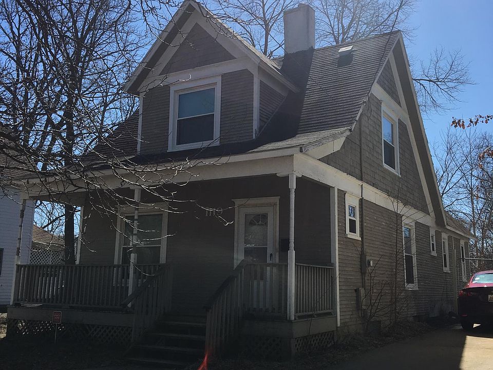 2nd image of 1119 W Washtenaw St