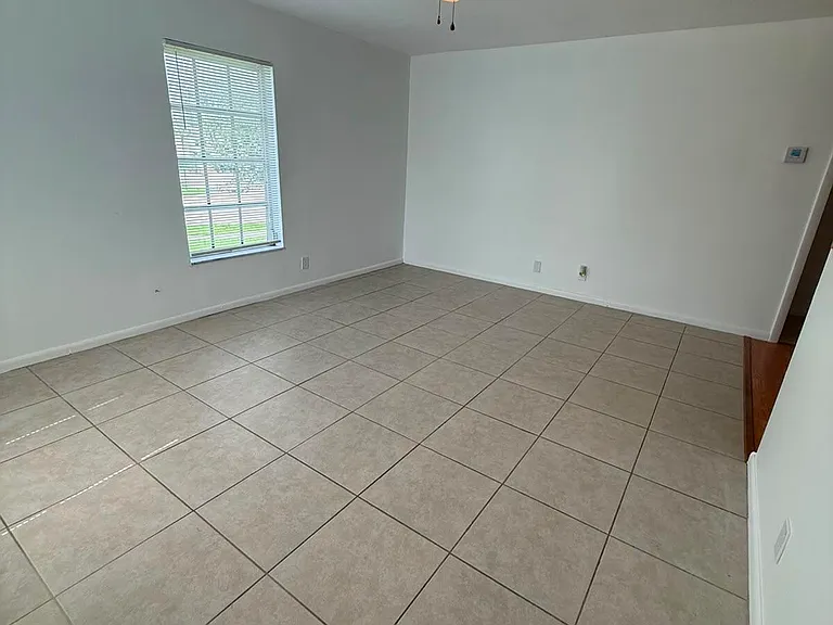 4951 Wedgewood Way #5 — Photo 8