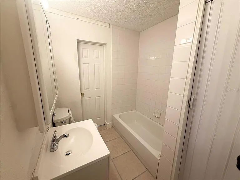 1502 W Grace St — Photo 11