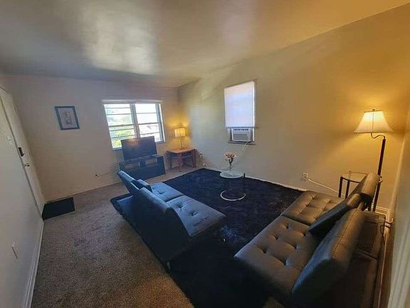 3rd image of 58 W Nottingham Rd