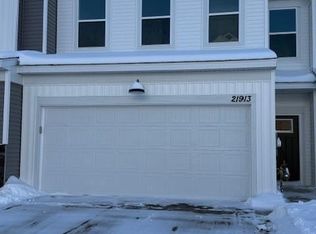 21913 Sawyer Ln, Rogers, MN 55374