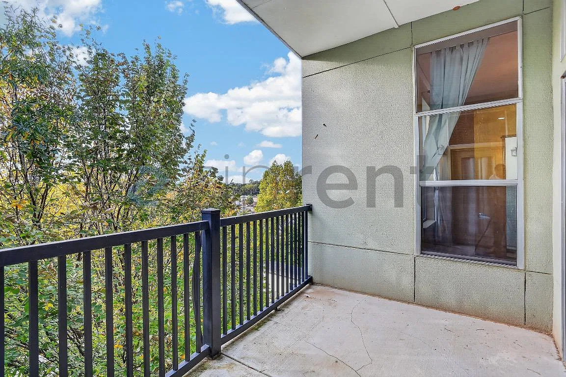 2 bed, 1184 sqft, $2,500 — Photo 2
