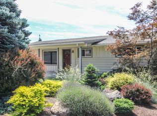 704 W Cherry Ave, Selah, WA 98942