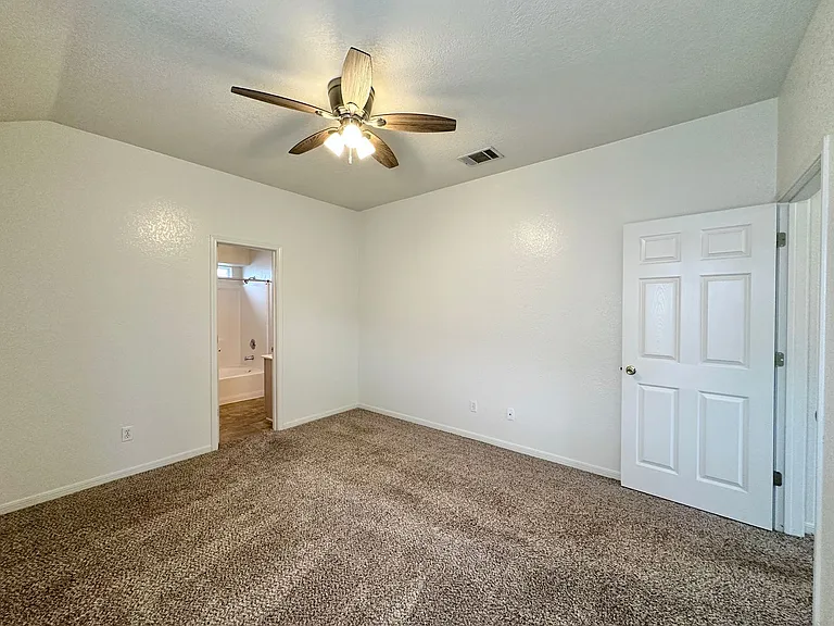 2508 Edgefield St — Photo 17