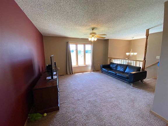 4th image of 3006 W Barbara Ln