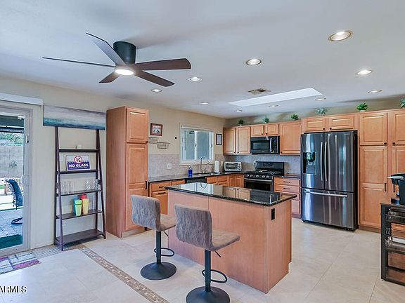 5th image of 2611 E CHERYL Drive