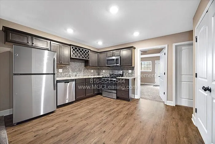 2110 Hickoryleaf Ln — Photo 5