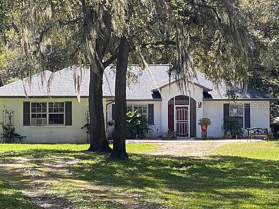 4th image of 13610 NW 70th St