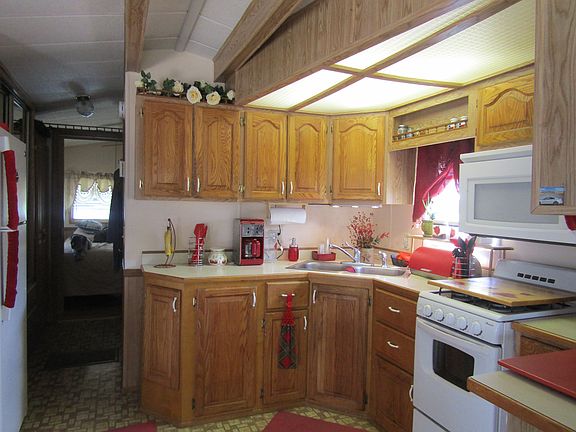 4th image of 1129 N Minnesota Ave Trailer 21