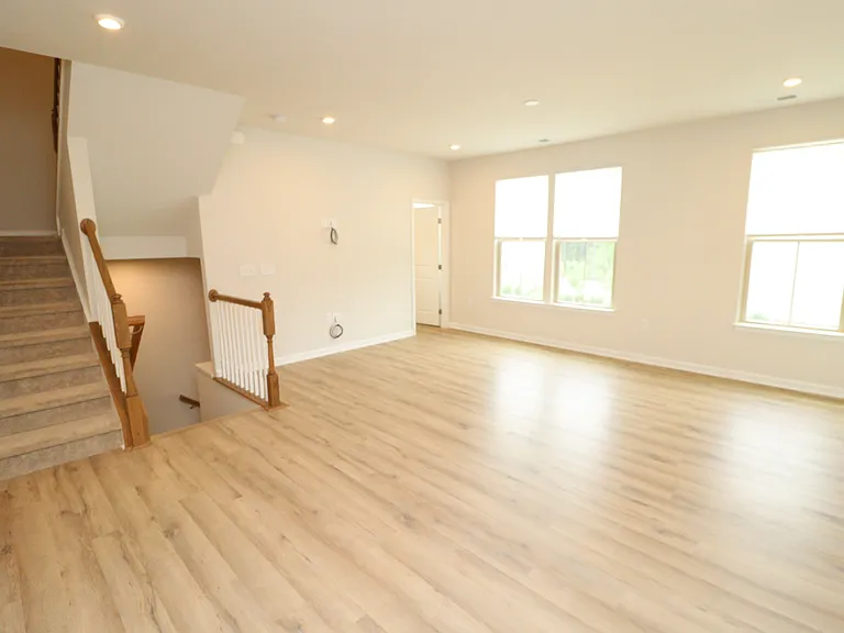 1242 Channing Park Cir — Photo 4