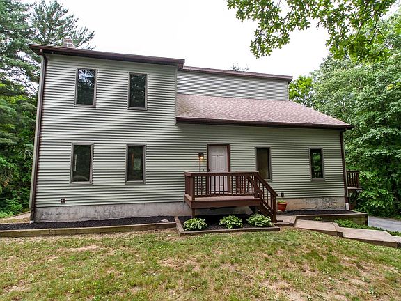 2nd image of 49 Patricia Ln