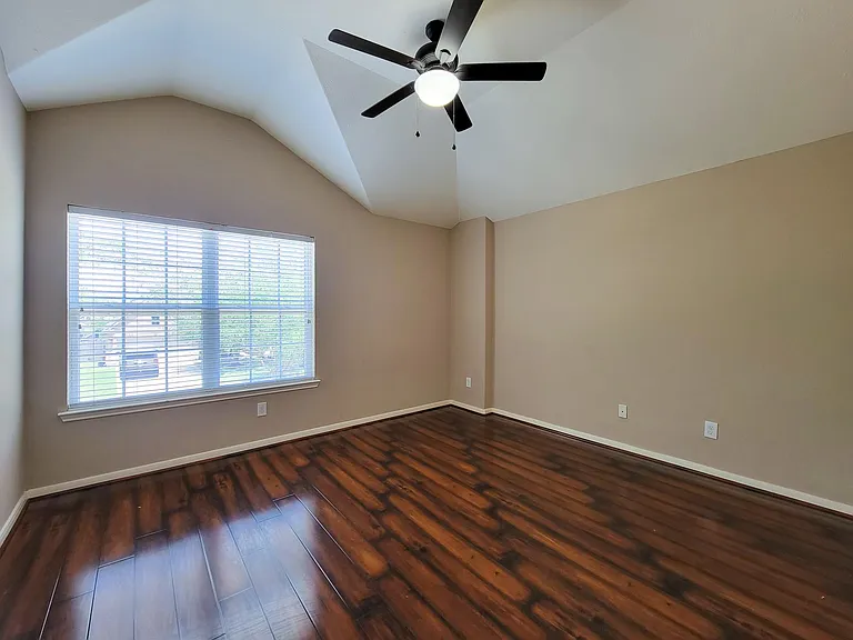 20931 Flower Croft Ct — Photo 9