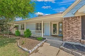 1806 Rosebud Ct — Photo 3