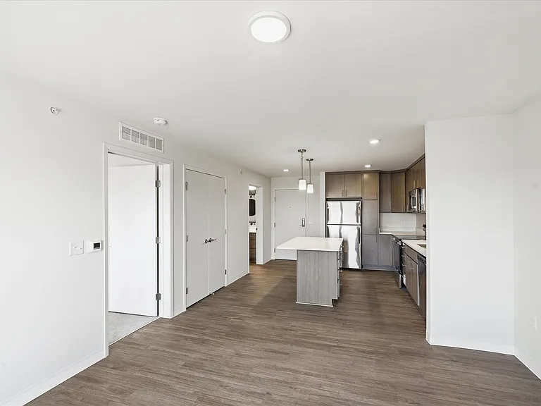 Ride Apartments — Photo 36
