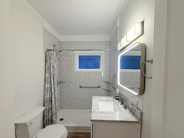 1251 Cranford Ave — Photo 10