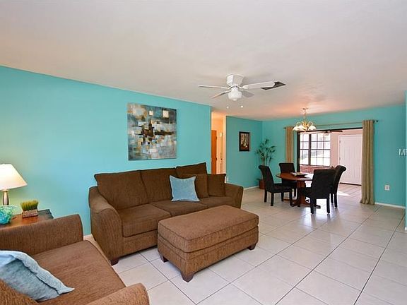 2nd image of 1944 Spanish Oaks Dr S
