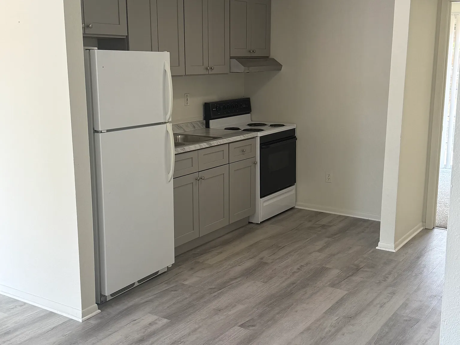 1 bed, 465 sqft, $1,275 — Photo 4