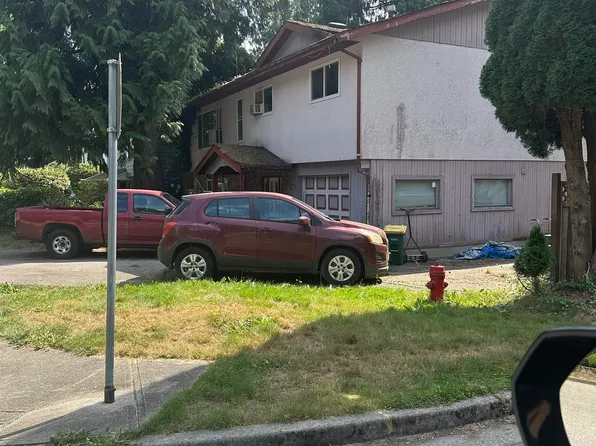 1076 Lincoln Ave, Pt Coquitlam, BC V3B 4W5