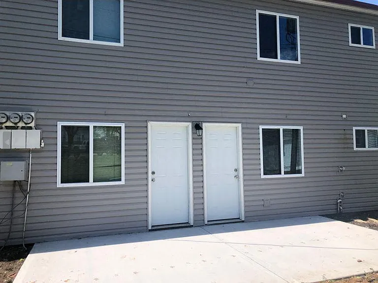 Skylark Point Apartments — Photo 6