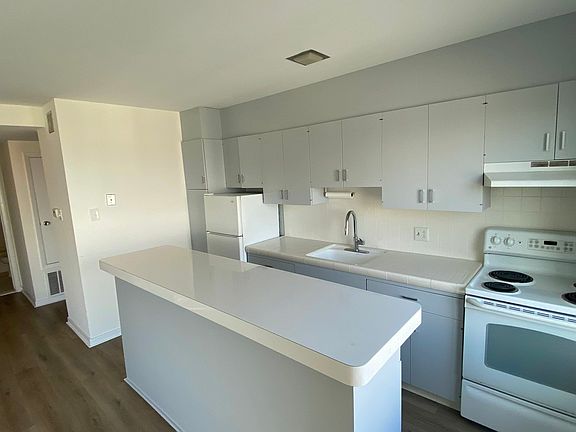 2nd image of 801 Corbett Ave APT 22