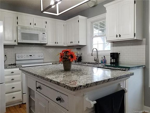5th image of 1536 Stonecroft Dr