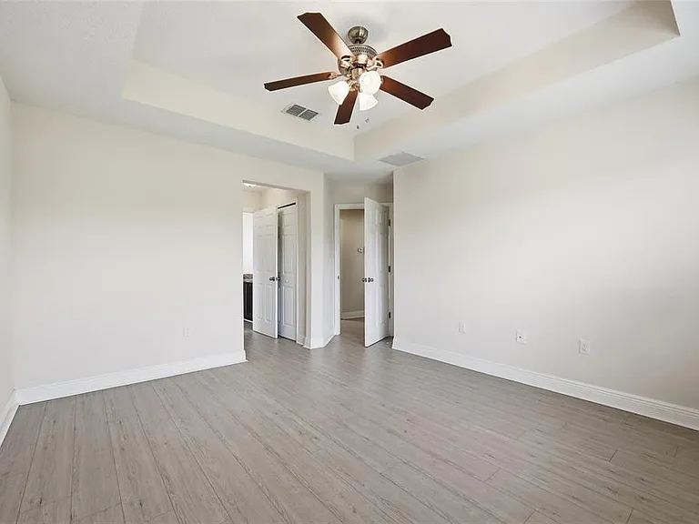 115 Maple Dr — Photo 19