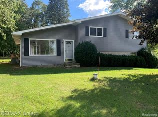 7067 Stanley Rd, Flushing, MI 48433