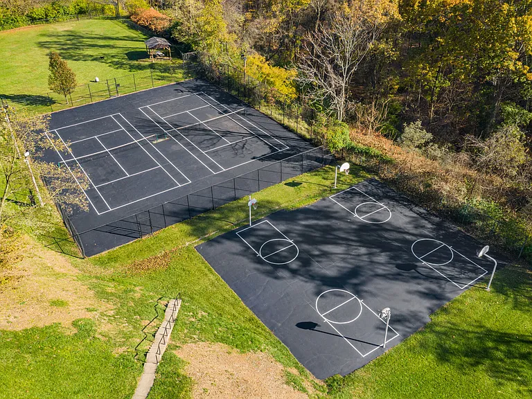 Hyland Hills — Photo 18