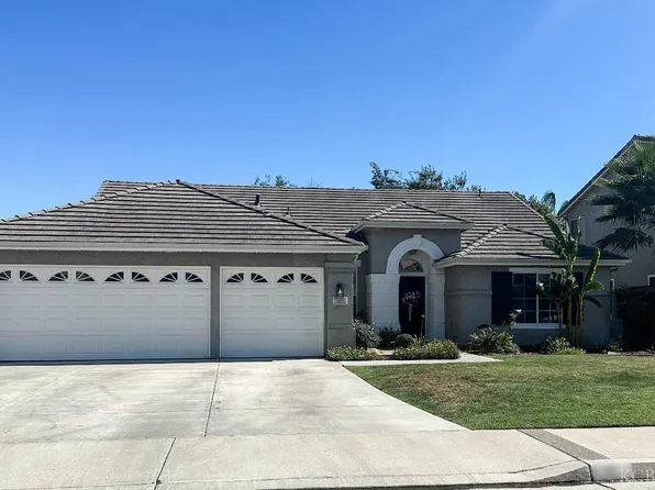 795 W Encore Dr, Hanford, CA 93230