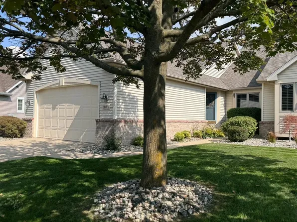 5883 Vienna Way, Lansing, MI 48917