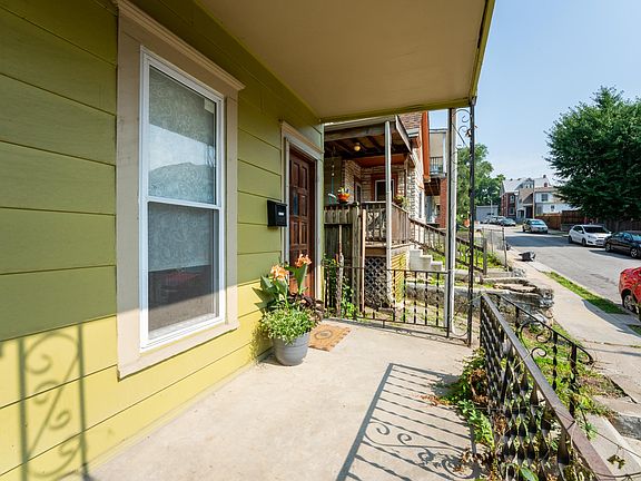 Private front porch