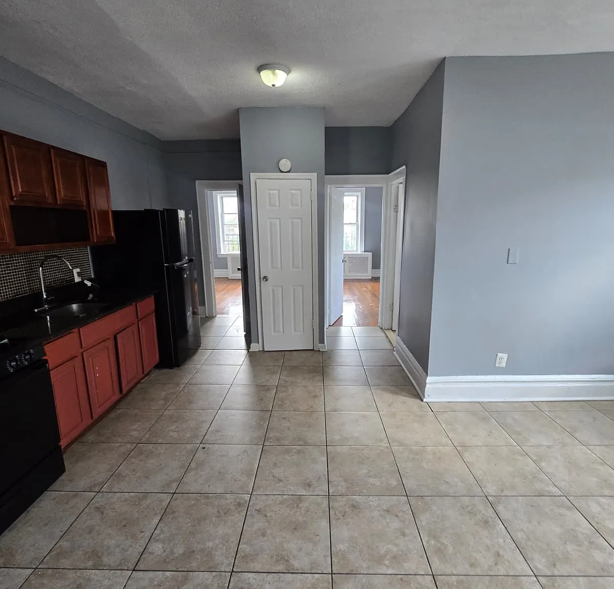 2 bed, $1,600 — Photo 4