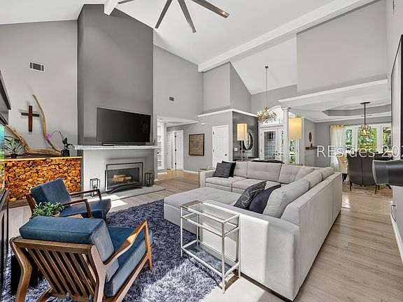 3rd image of 11 Annabella Ln