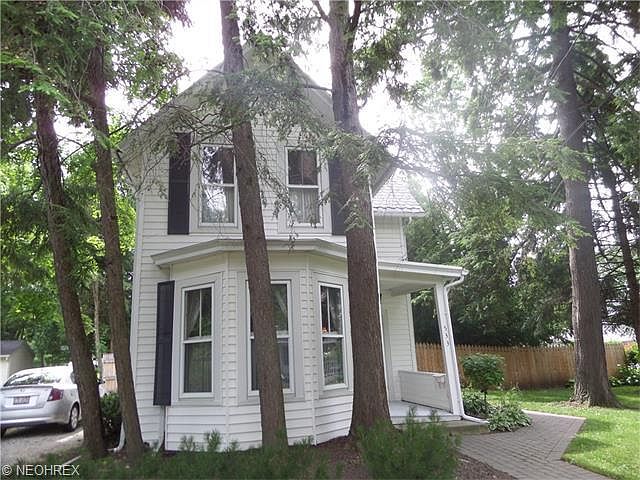 1st image of 533 S Broadway St