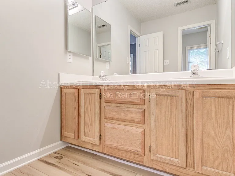 103 Unaka Ct — Photo 53