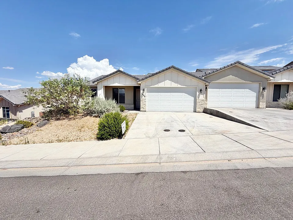 1496 W 460 N
