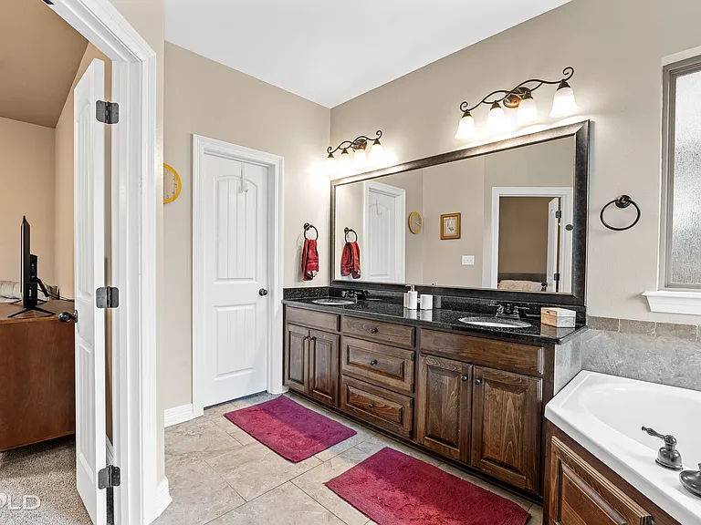1017 Green Wood Cir — Photo 29