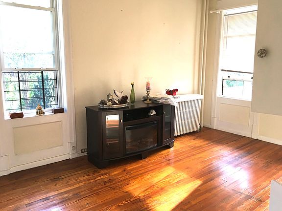 2nd image of 45 S Devoe Ave Floor 2