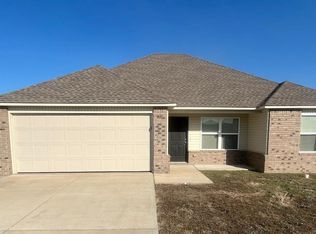 3832 Churchill Dr, Jonesboro, AR 72404