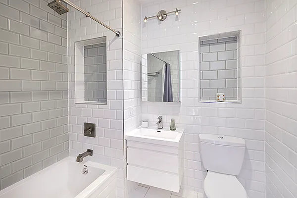 Rented by SERHANT. | media 7