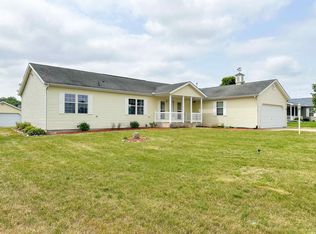 29586 Newcastle Dr, Elkhart, IN 46514
