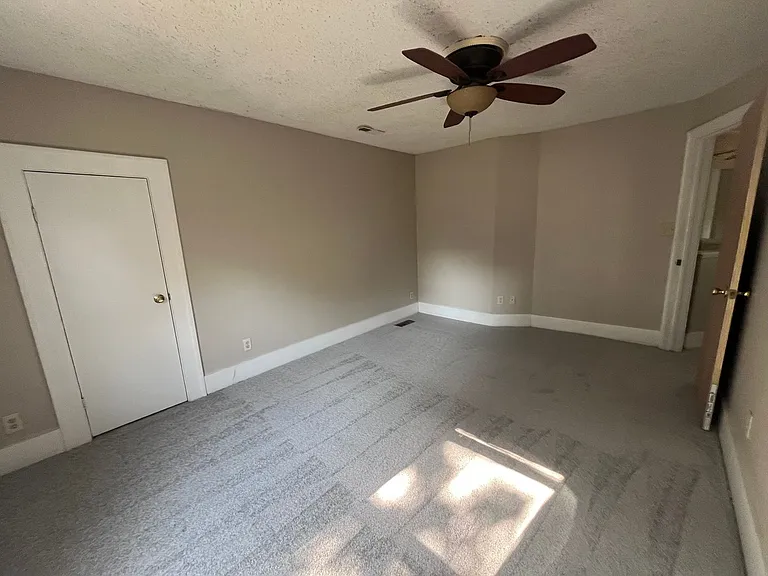 2124 N Arkansas Ave — Photo 14