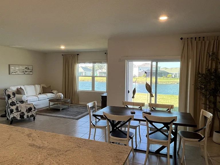 2219 Lake Preserve Cir — Photo 44