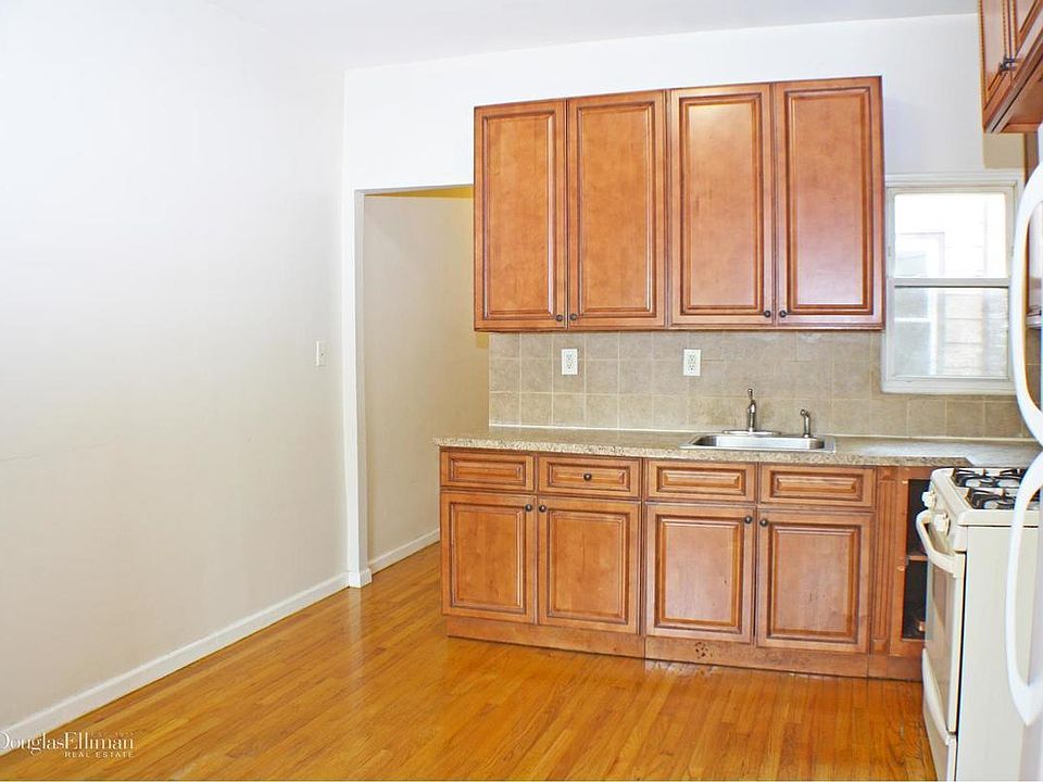 1st image of 1436 28th Ave APT 2L