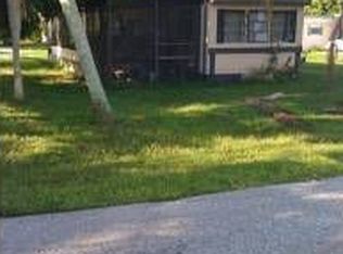 12011 Live Oak Dr, Fort Myers, FL 33908