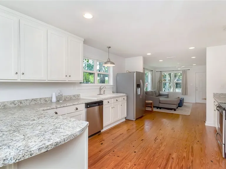 958 Pinemont Dr — Photo 13