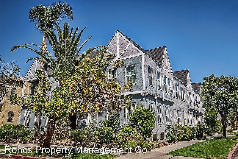 1st image of 400 N Ogden Dr APT 4