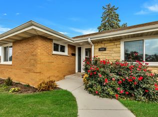 511 Ledochowski St, Lemont, IL 60439